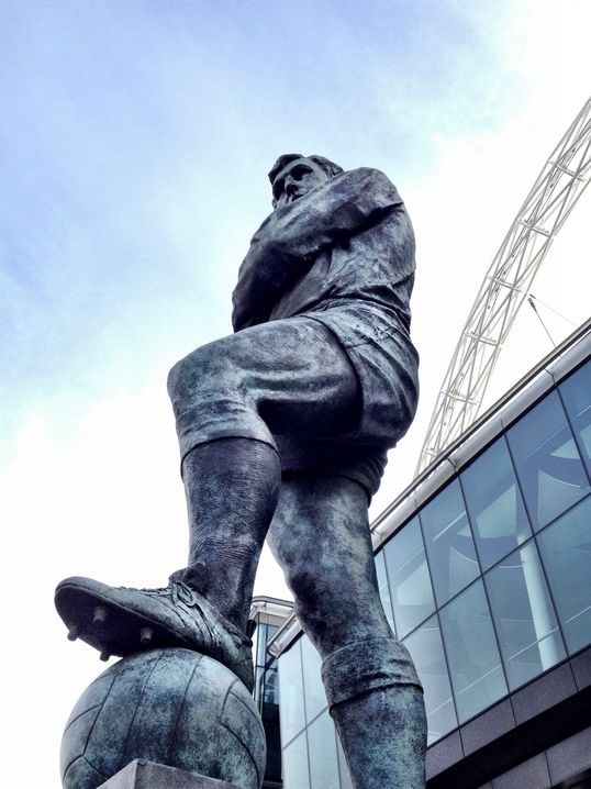 statue-wembley